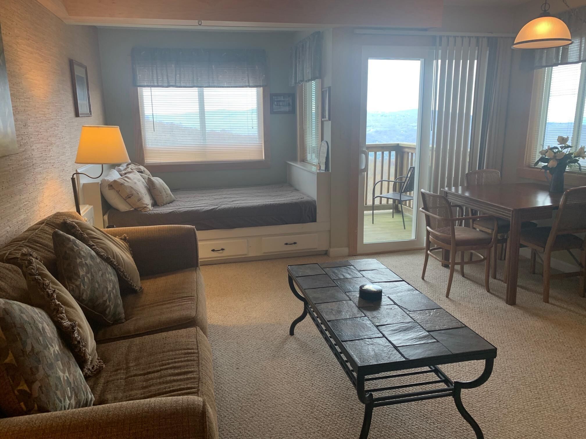 Studio, Multiple Beds (10-202) | Living room