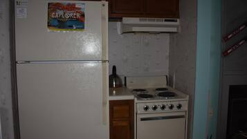 Studio, Multiple Beds (Sugar Ski & Country Club Unit 10-702 ) | Private kitchen