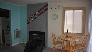 Studio, flere senger (Sugar Ski & Country Club Unit 10-702 ) | Oppholdsrom