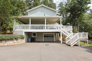 Exterior - Royal Cottage - Long-Range MTN Views, Deck & Close to Downtown AVL, Dog Friendly (Arden)