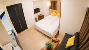 Interior - Royal Heights Sakuragawa Condominium (Osaka)