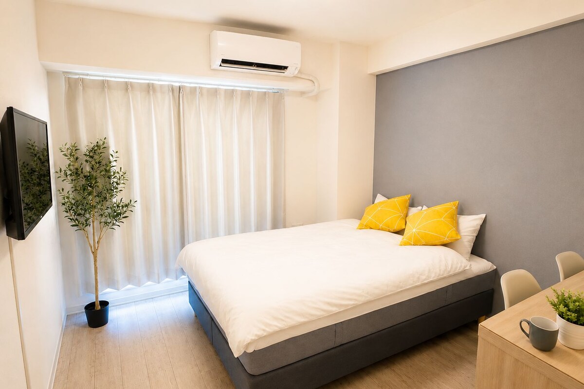 Standard Double Room | Desk, laptop workspace, WiFi (free), bed sheets