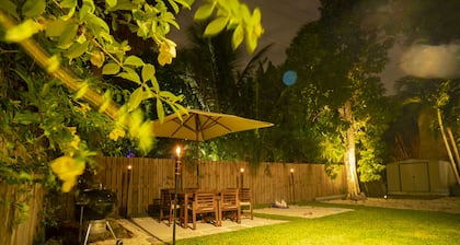 Private & Charming Cottage 2 bedrooms in Miami Beach