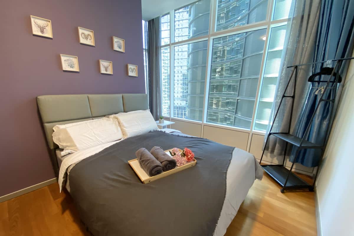 Apartment A18-32 City View