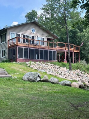 Exterior - Beautiful Cabin for a Getaway to the Boundary Waters Canoe Area. (Ely)