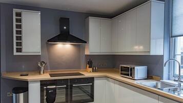 Fridge, microwave, oven, dishwasher