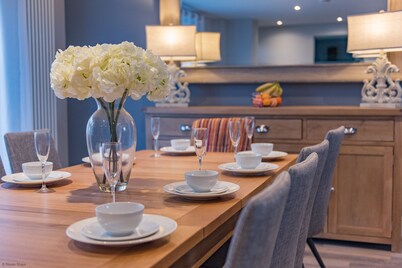 Customs House by Bloom Stays,  Large house for family groups of up to 20