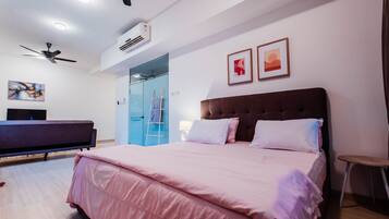 Standard Studio | Free WiFi