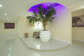Interior detail - Royal Hills Lodge and Spa (Thohoyandou)