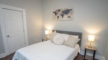 Apartment (1 Bedroom) | 1 bedroom, laptop workspace, iron/ironing board, bed sheets