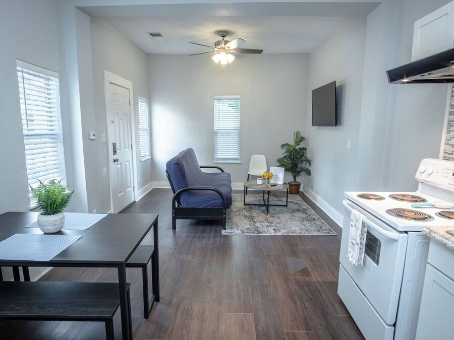 Apartment (1 Bedroom) | Living area | 50-inch TV with satellite channels