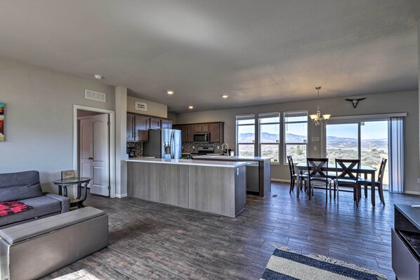 Smart TV, DVD player