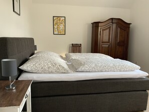 2 dormitorios, wifi gratis, ropa de cama