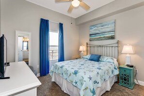 4 bedrooms, iron/ironing board, WiFi