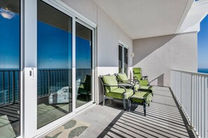 Unclassified image, 2 of 50, button - Free Golf! Penthouse Floor, Gulf Front, Large Balcony-Spectacular Gulf Views! (Pensacola)