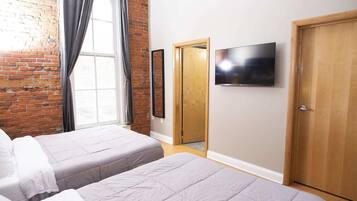 5 bedrooms, iron/ironing board, WiFi