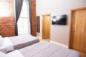 5 habitaciones, tabla de planchar con plancha y wifi 