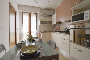 Fridge, microwave, oven, stovetop - UR-NEST St. Apollonia (Bologna)