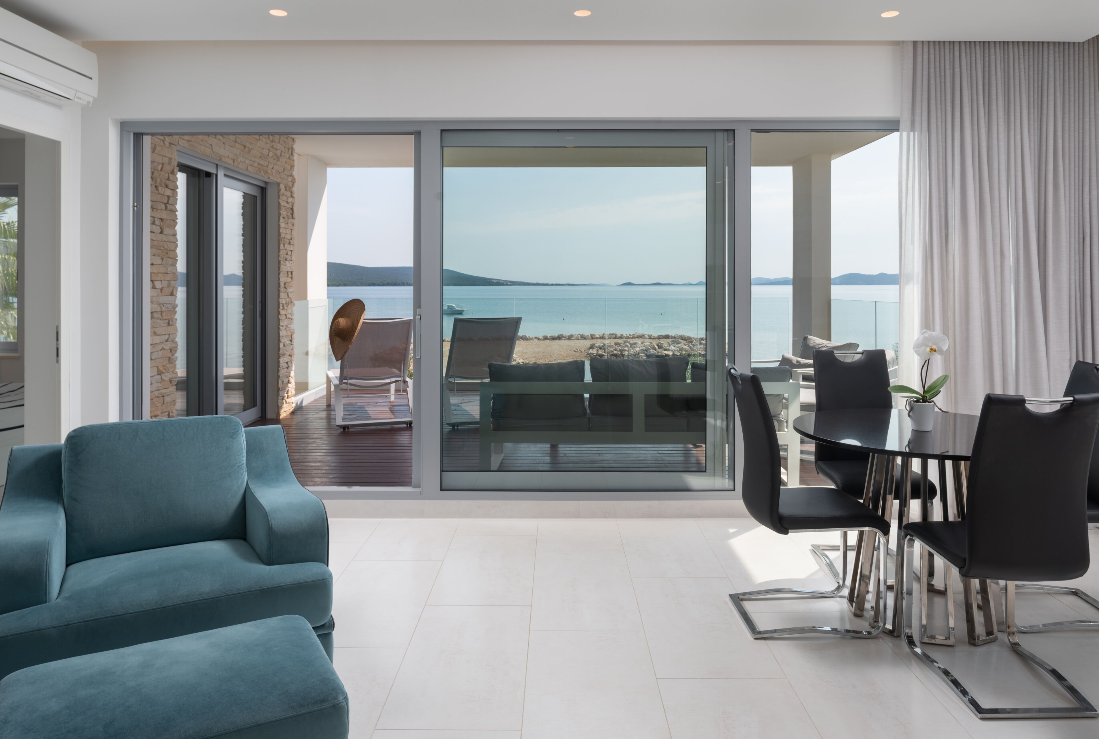 Luxury Apartment, 3 Bedrooms, Sea View (N3) | Premium bedding, in-room safe, blackout drapes, iron/ironing board