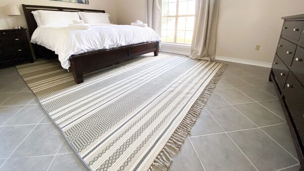 3 bedrooms, bed sheets - Lark's Lane Lodge (Killeen)