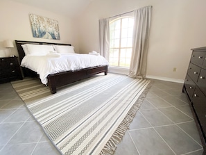 3 bedrooms, bed sheets - Lark's Lane Lodge (Killeen)