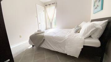 3 bedrooms, bed sheets