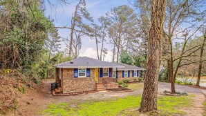 Exterior - Mcallister Manor (Fayetteville)
