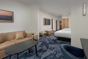 Hypo-allergenic bedding, pillowtop beds, in-room safe, desk