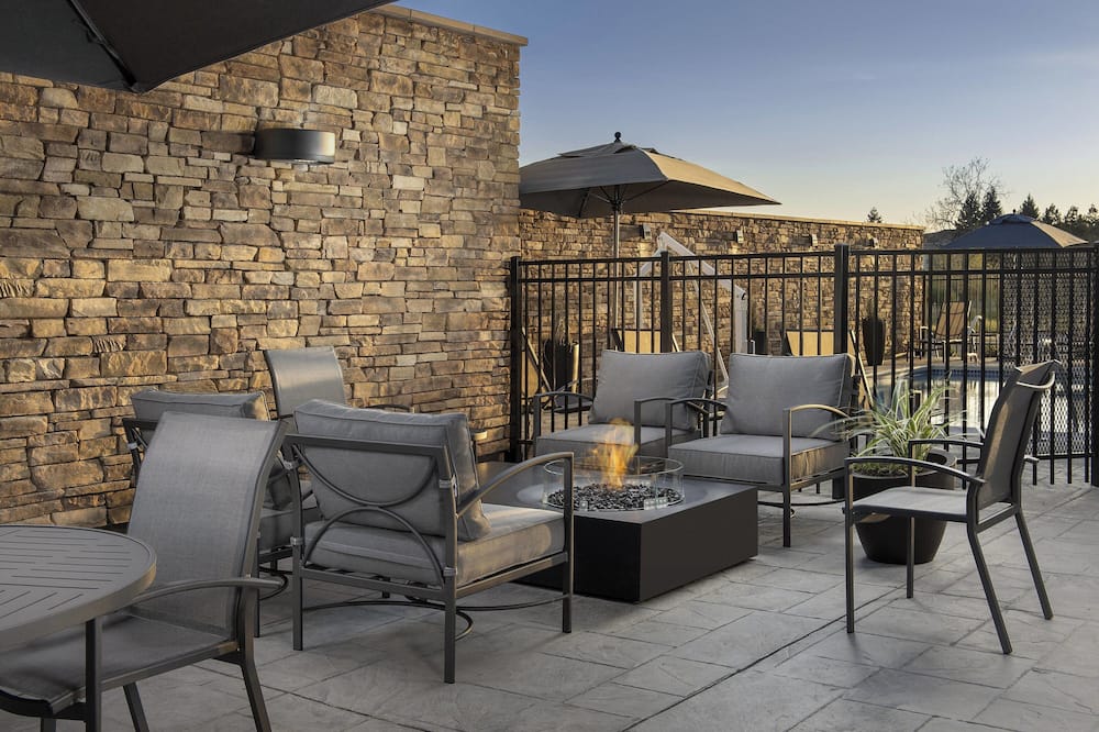 Fairfield Inn & Suites by Marriott Santa Rosa Rohnert Park