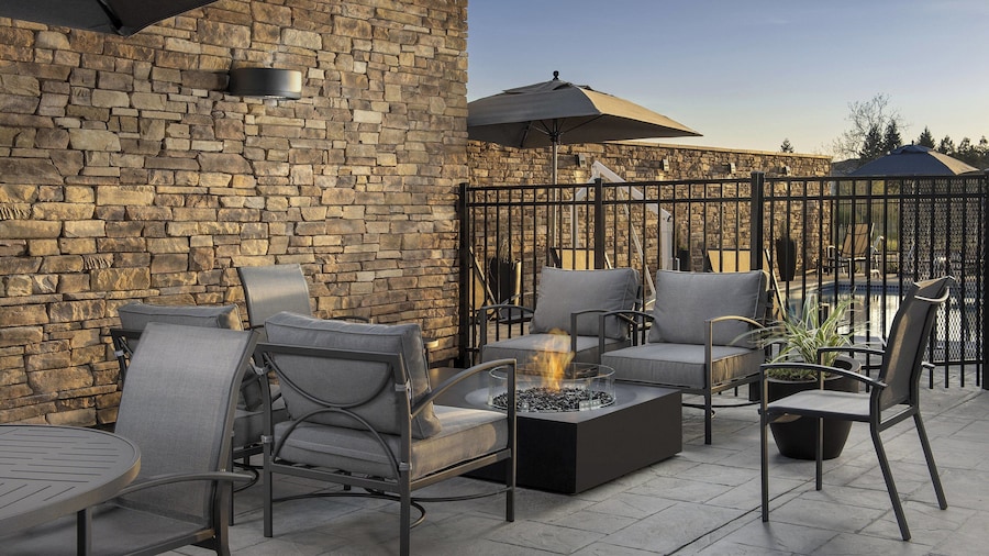 Fairfield Inn & Suites by Marriott Santa Rosa Rohnert Park