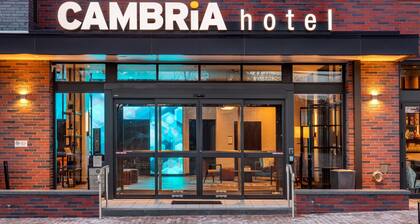 Cambria Hotel Washington D.C. Navy Yard Riverfront