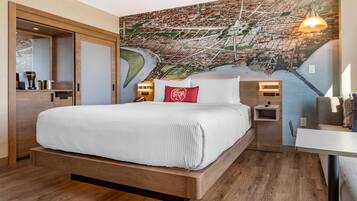 Premium bedding, in-room safe, individually decorated