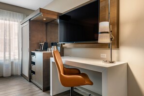 1 bedroom, premium bedding, in-room safe, individually decorated