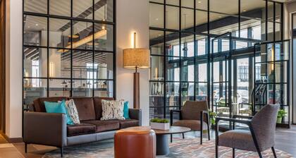 Cambria Hotel Washington D.C. Navy Yard Riverfront