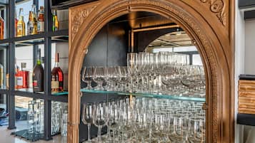 2 restauranter, frokost serveres