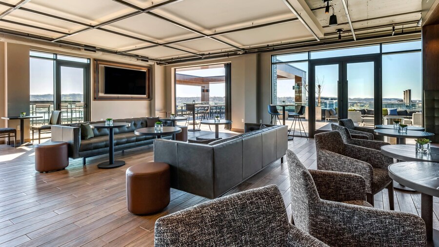 Cambria Hotel Washington D.C. Navy Yard Riverfront