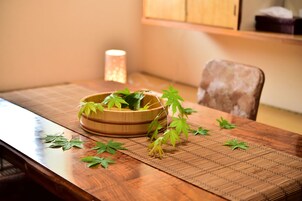 免费 WiFi、床单