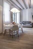 Exclusive Apartment (Bomben) | Living room | Flat-screen TV