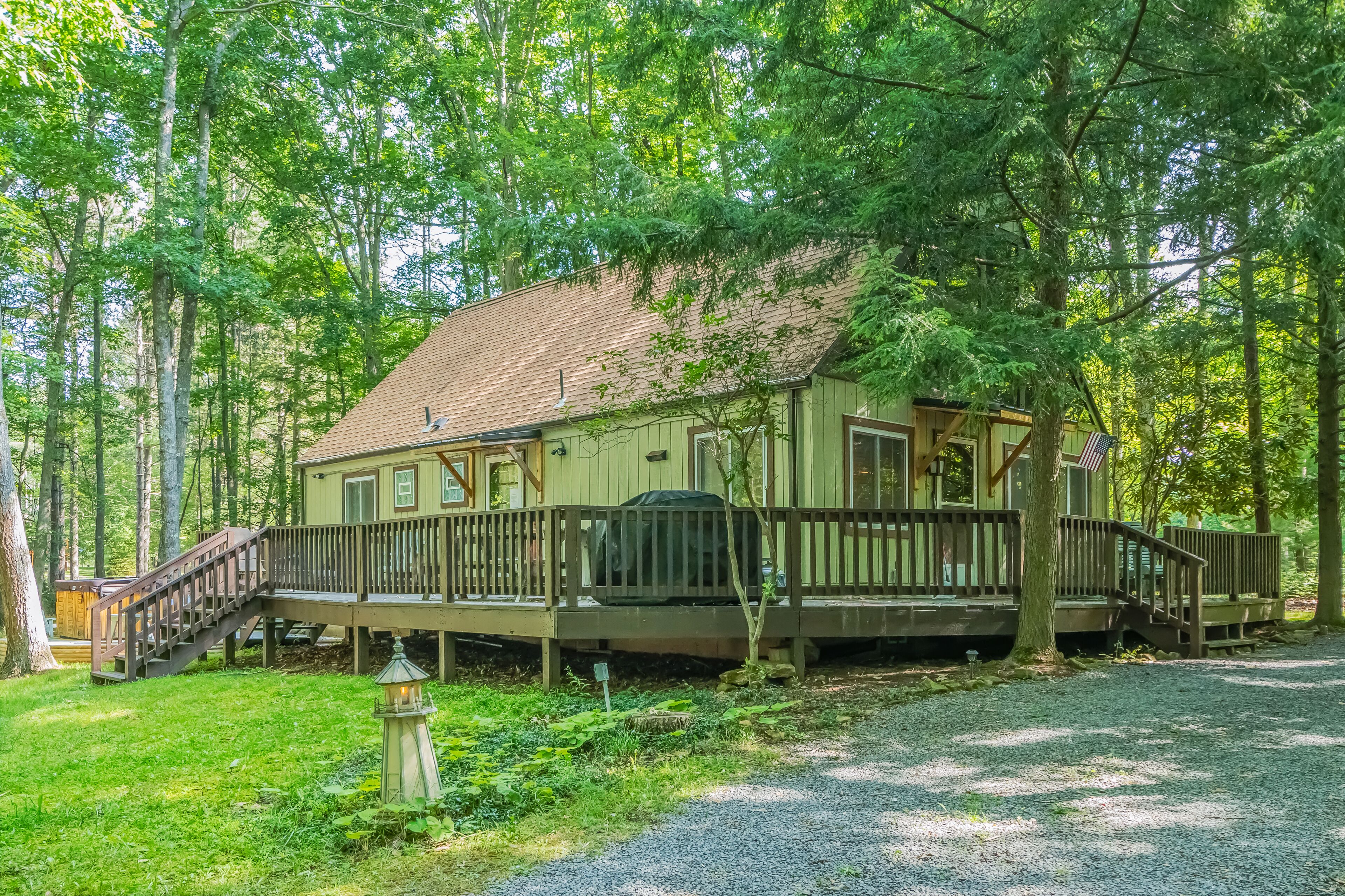 Hildy's Hideaway | Dog Friendly + Lake Access