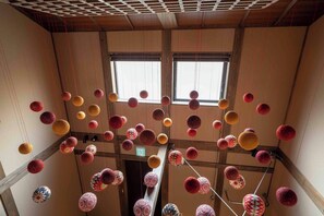 Hus - ikke-ryger (TEMARI) | 2 soveværelser, pengeskab på værelset, individuelt design