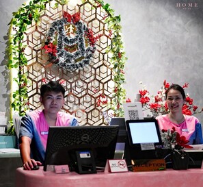 Reception - HOME Hotel (Ho Chi Minh City)