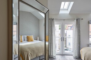 House | 4 bedrooms, iron/ironing board, free WiFi, bed sheets - Hoggarth House (Whitby)