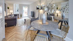 Apartment | Dining room - The Madison at Prospect Hill Apartments (Whitby)