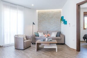 Superior Apartment, Balcony, Sea View | Living area - Apartments Villa Elena (Konavle)