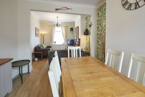 House | Dining room