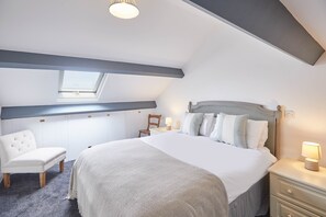 Cottage | 2 chambres, fer et planche à repasser, Wi-Fi gratuit, draps fournis