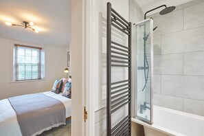 Maison | 5 chambres, fer et planche Ă repasser, accĂšs au Wi-Fi (inclus)