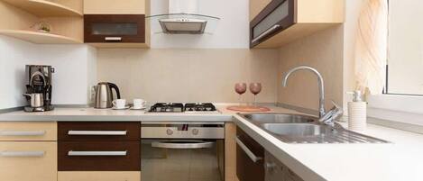 Frigorífic, forn, placa de cuina i rentaplats