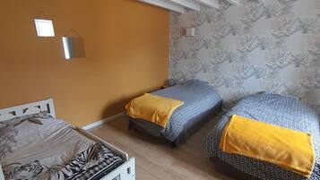 3 habitaciones, tabla de planchar con plancha y wifi gratis