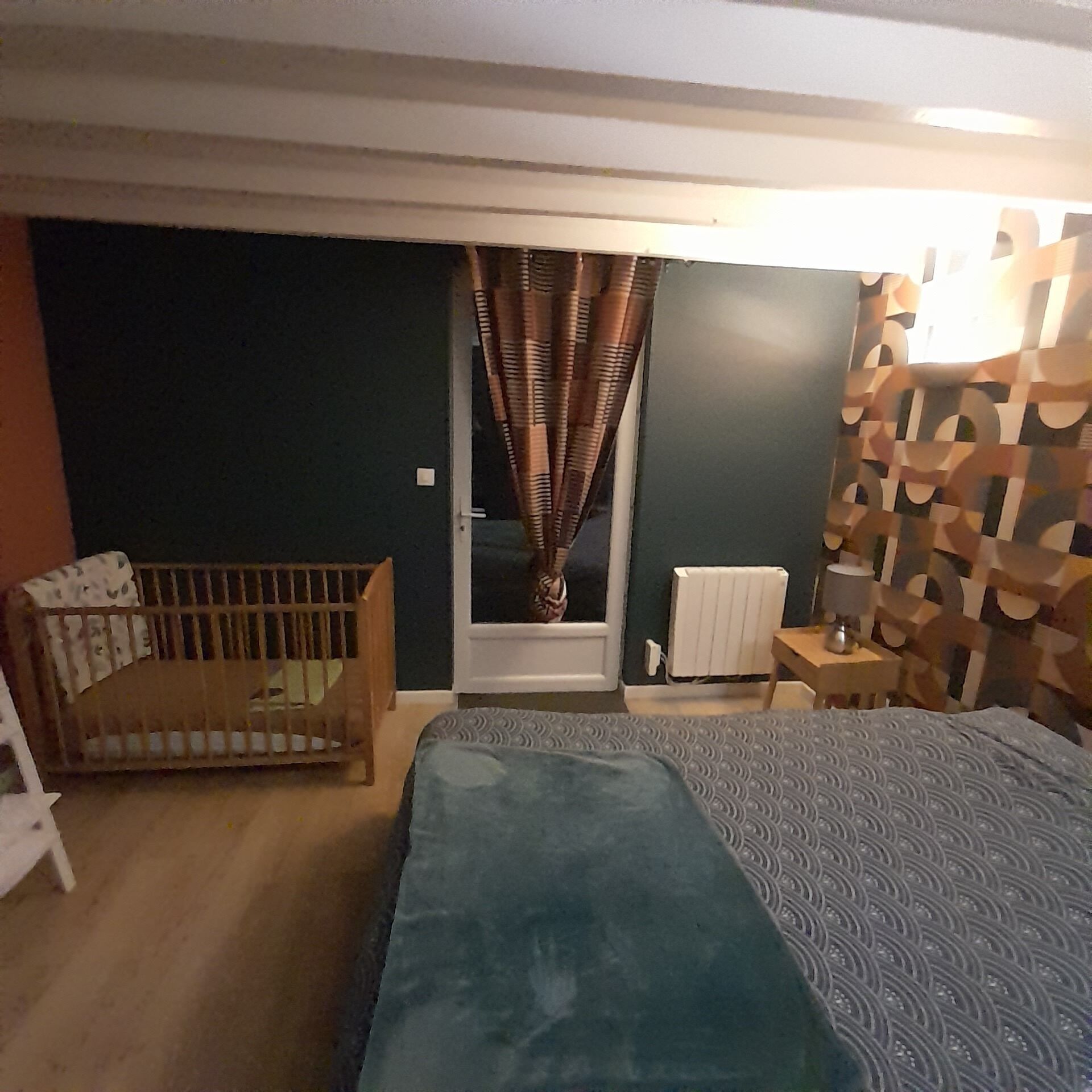 3 slaapkamers, een strijkplank/strijkijzer, gratis wifi